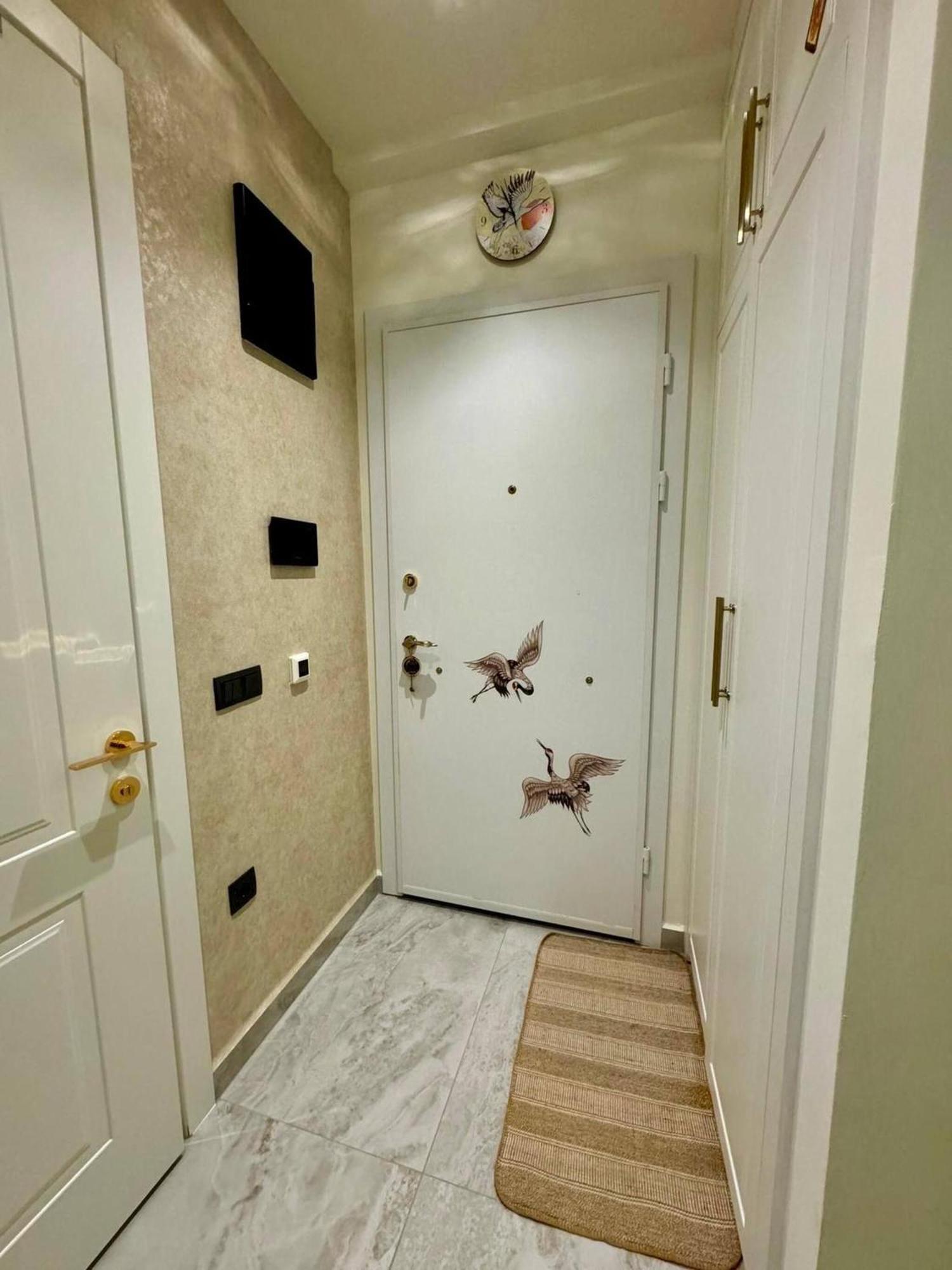 Stunning Luxury With Pool And Security Appartement