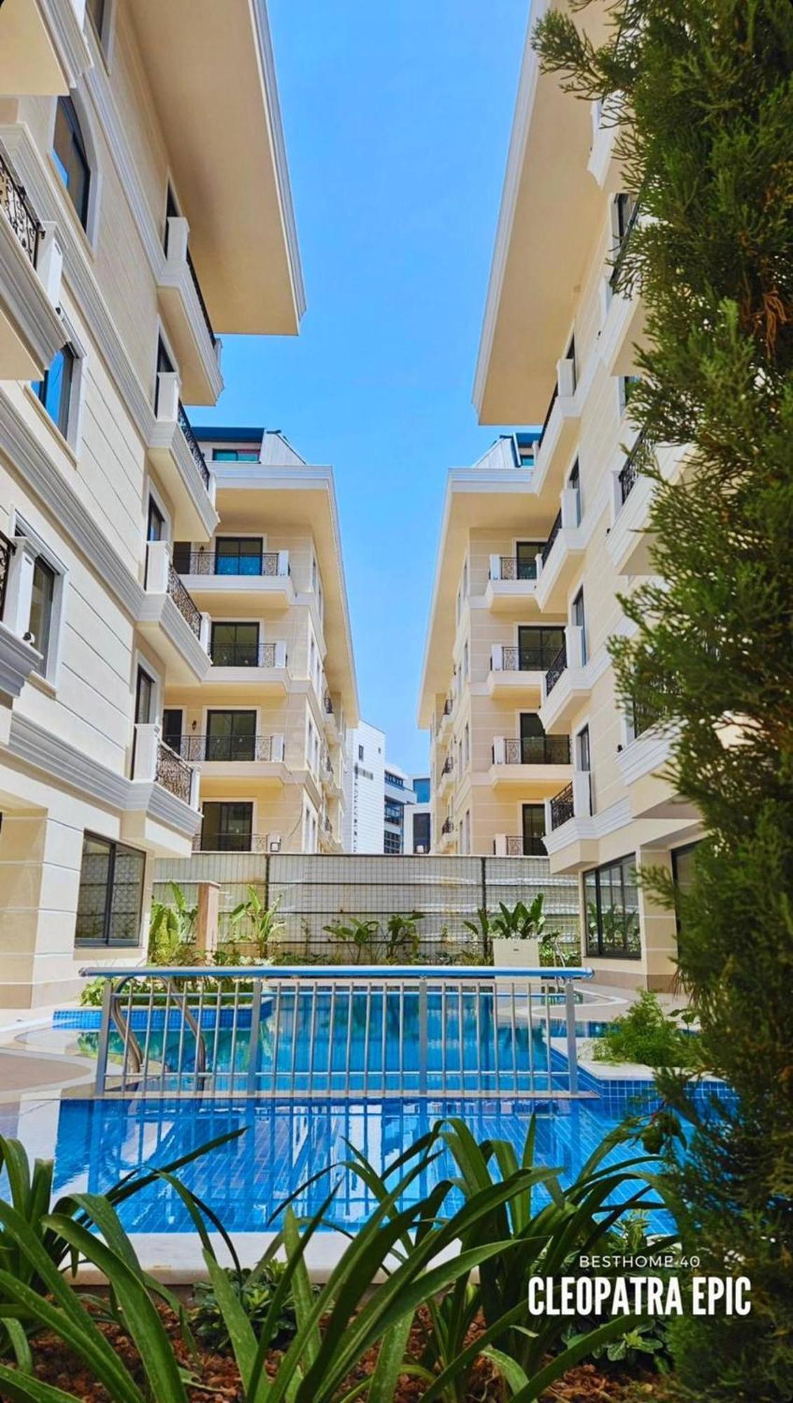 Stunning Luxury With Pool And Security Appartement