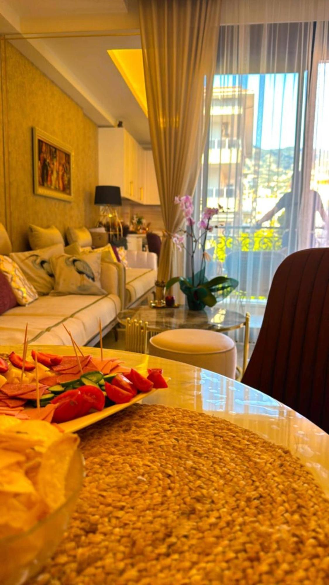Lejlighed Stunning Luxury With Pool And Security Alanya